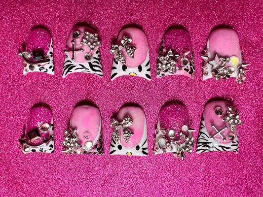 Hello kitty duck nails